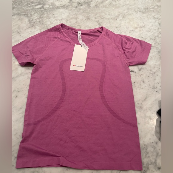 Lululemon Swifty Tech SS Crew. Purple. 8. NWT. - Picture 1 of 3